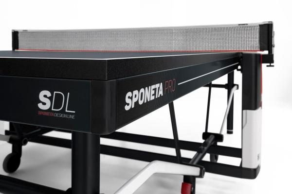 Stůl na stolní tenis SPONETA Design Line - Pro Indoor - detail lemovací lišty