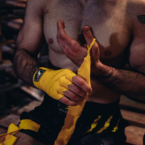 Boxovací bandáže 450 cm BRUCE LEE žluté workout