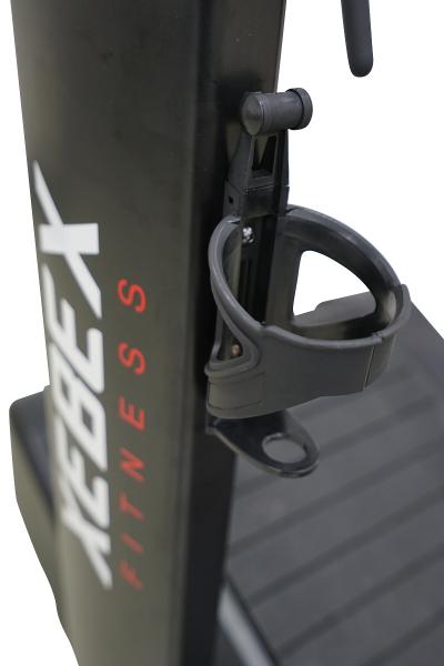 Běžecký pás XEBEX AirPlus Runner Smart Connect držák na pití.JPG