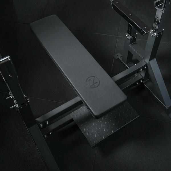 Posilovací lavice bench press STRENGTHSYSTEM DELUXE Competition Bench promo shora