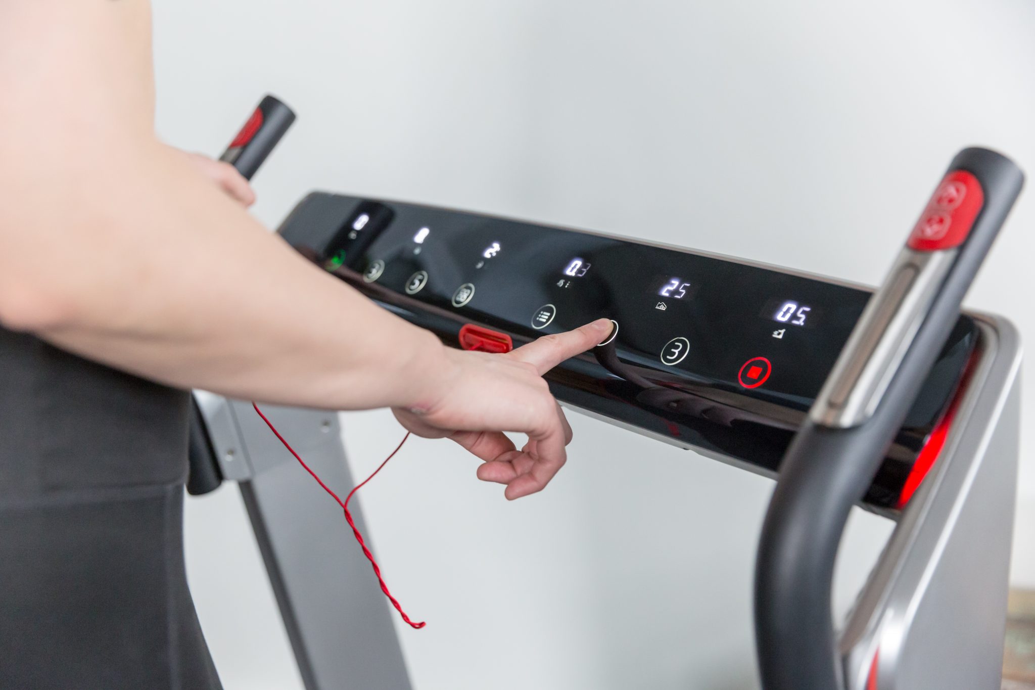 Flow Fitness DTM4000i počítač