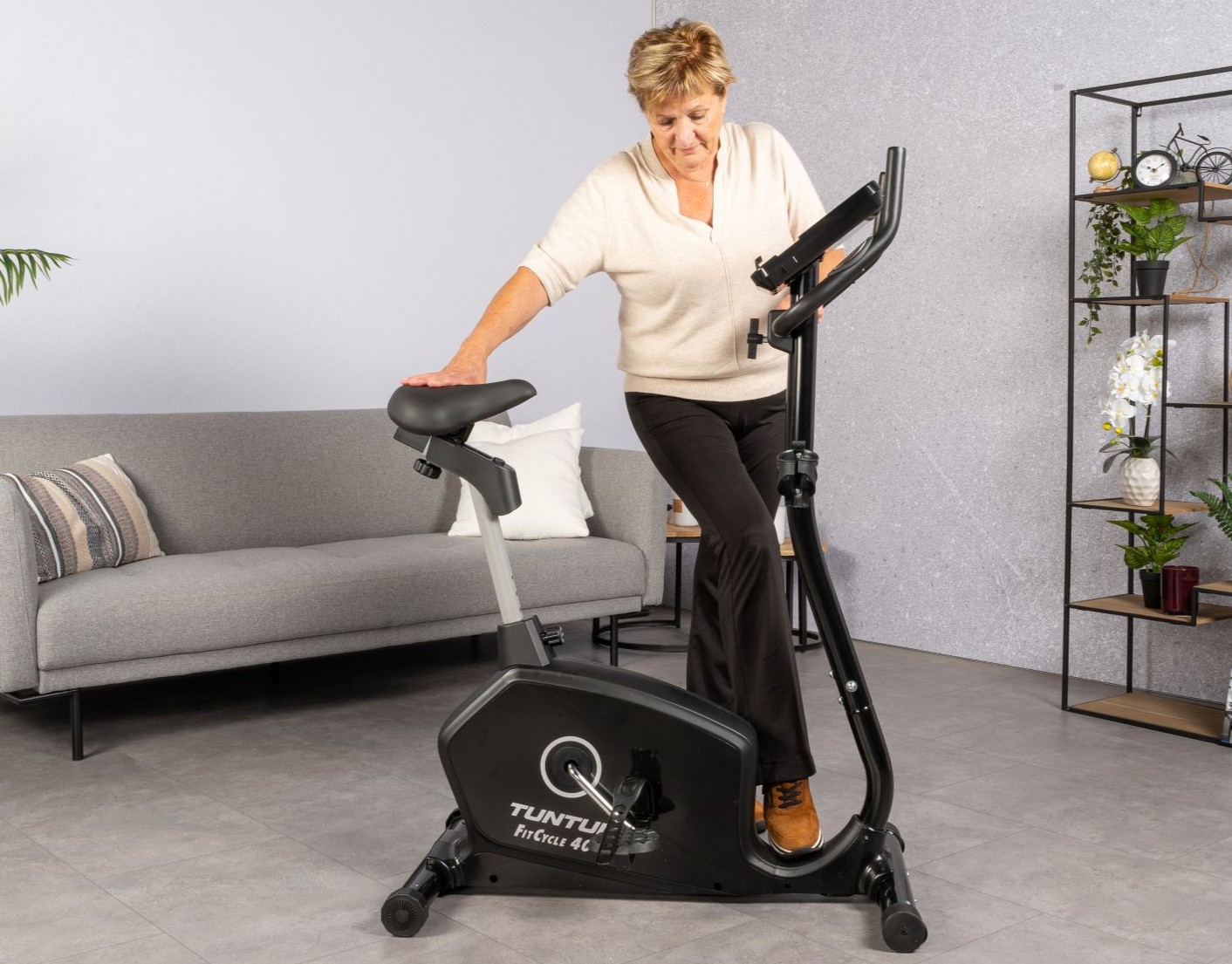 TUNTURI FitCycle 40i nízký nástup